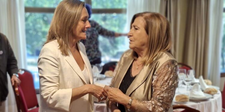 Las víctimas de malos tratos que piden ayuda en Vigo tardan tres meses en recibirla, según el PP