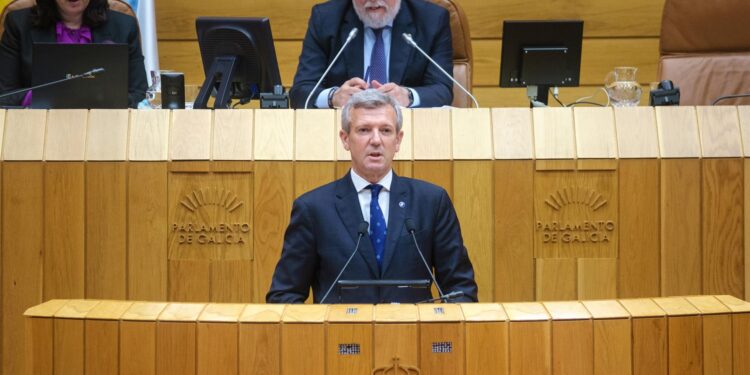 Comparecencia de Rueda y peticiones de ceses por los incendios en el inicio del curso en el Parlamento