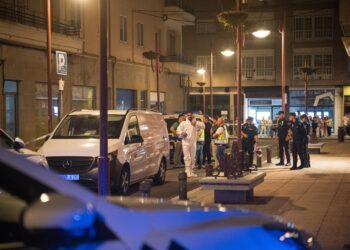 La mujer asesinada supuestamente a manos de su hijo en Vilagarcía presentaba heridas de arma blanca