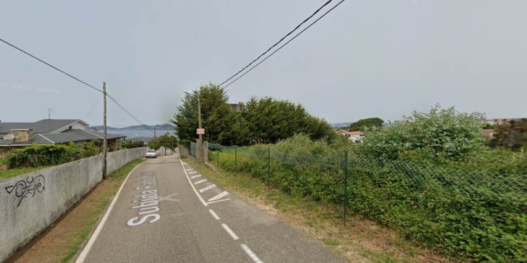 Cabo Estai refuerza su ‘alto standing’: Urbanismo da luz verde a cuatro chalés con piscina y vistas al mar