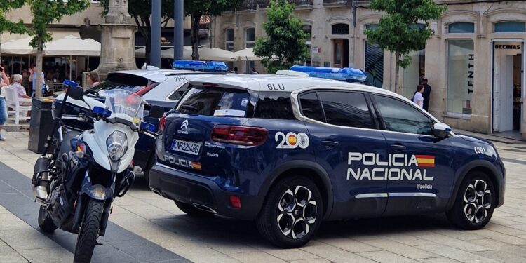 Detenido en Vigo por insultar a otras personas durante meses a causa de su orientación sexual