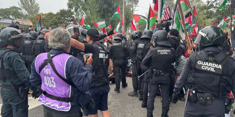 Cortado el final de la etapa de La Vuelta en Mos