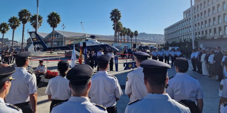 Empiezan los actos para celebrar el Día de la Policía: exposiciones, conciertos o una galería de tiro virtual