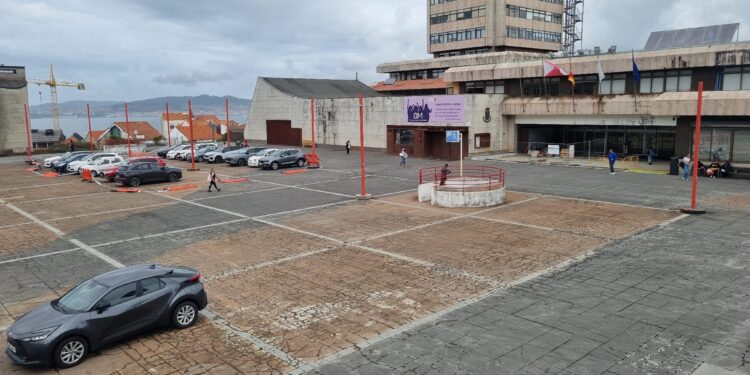 La Praza do Rei, parking habilitado para concejales mientras duran las obras del entorno