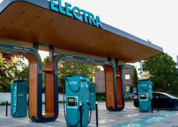 Un millón de euros para abrir la electrolinera más rápida de Vigo