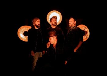 Eladio y Los Seres Queridos estrenan en formato físico su nuevo álbum homenaje