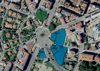 Comienzan los trámites para semipeatonalizar la plaza de España