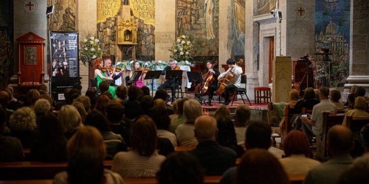 La Orquesta Vigo 430 interpreta el Romanticismo de Borodin en la Concatedral
