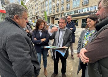 El ascensor más «lento» y polémico de Vigo Vertical ve la meta y estará listo antes de fin de año