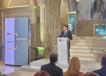 La Deputación de Pontevedra presenta un presupuesto récord para 2026