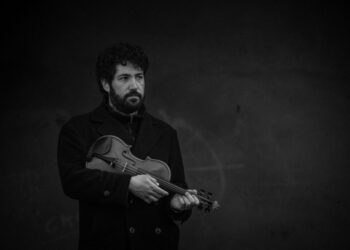 Música para la Noche de Difuntos, Maud the Moth y Doce Fuegos sumergen a Radar Estudios en los límites de la música