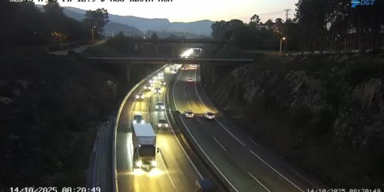 ‘Déjà vu’ en la A55: dos accidentes colapsan la autovía en sentido Vigo