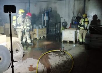 Arden dos toneladas de baterías dentro del recinto del Centro Tecnolóxico de O Porriño