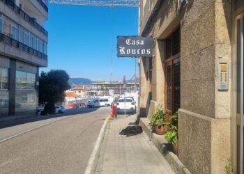 Barrio do Cura pide desalojar ya el legendario Casa Roucos, que permanecerá en Santa Marta