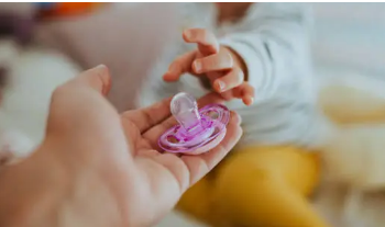 El chupete: más que un accesorio, un aliado para la tranquilidad del bebé