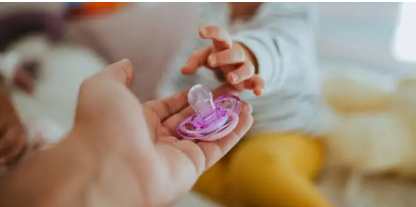 El chupete: más que un accesorio, un aliado para la tranquilidad del bebé