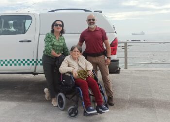 Las islas Cíes, más que turismo: el emotivo reencuentro de una voluntaria de Vigo con 75 años