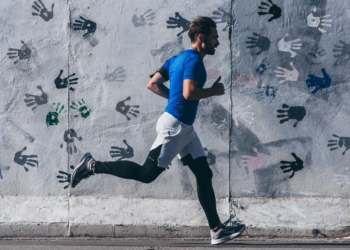 Zapatillas de «running»: diferencia con las de «jogging», ejemplos reales y dudas resueltas sobre correr con hernias discales