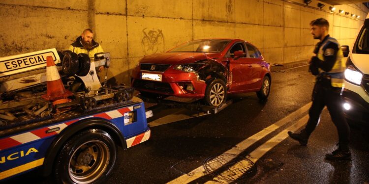Rosario de accidentes y caos en calles y carreteras