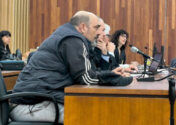 Una mancha de sangre en el marco de su puerta desmiente al acusado por el crimen de Coia