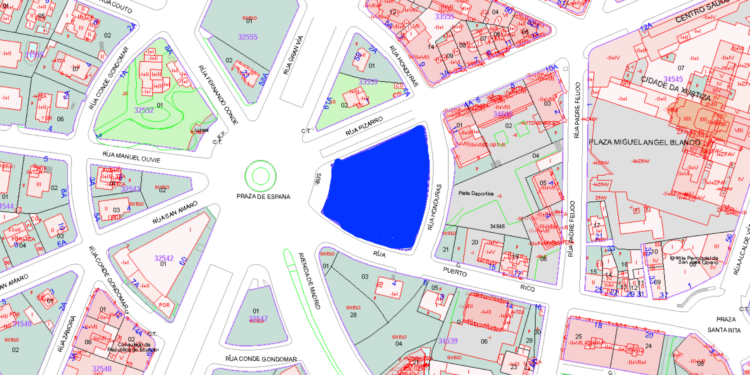 El Concello mete la directa para ordenar y semipeatonalizar la Plaza de España