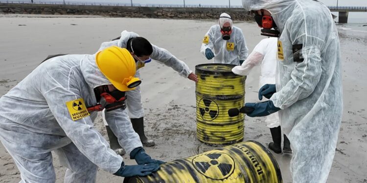 Aparecen bidones radioactivos en una playa de Vigo
