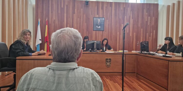 Un septuagenario acepta cárcel y el pago de 300 euros por tocar las nalgas a una empleada del hogar