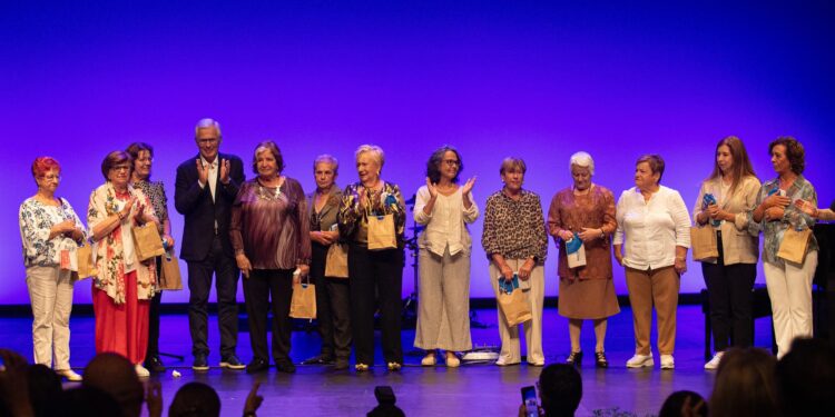 Érguete celebra su 40 aniversario con una gala homenaje a las madres que «salvaron vidas»