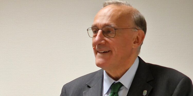 Reigosa, «más optimista» sobre alcanzar un acuerdo para la titulación de Medicina