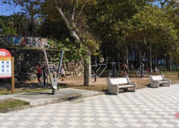 La obra de regeneración dunar de Samil hizo desaparecer el parque biosaludable, que piden recuperar