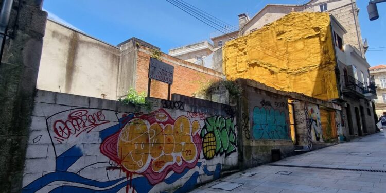 Luz verde de Urbanismo al Consorcio Casco Vello de Vigo para actuar en un ‘agujero’ de la rúa Alta
