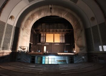 La nostalgia del Teatro Fraga se reabre (24 años después) a la ciudad de Vigo