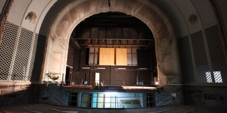 La nostalgia del Teatro Fraga se reabre (24 años después) a la ciudad de Vigo