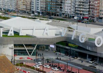El «emblemático» proyecto de la estación de tren de Vialia Vigo, galardonado en París