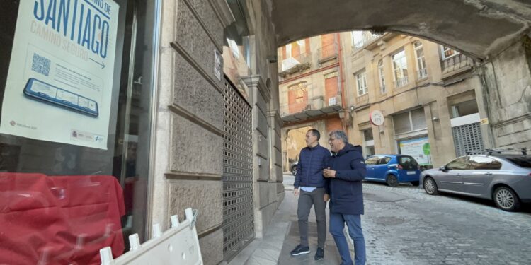 El PP de Vigo critica que Caballero «esconde» la oficina de Turismo «debajo de un puente»