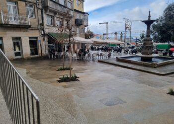 Vigo estrena su nueva plaza (con mirador a la Ría) en uno de los rincones urbanos con mayor encanto