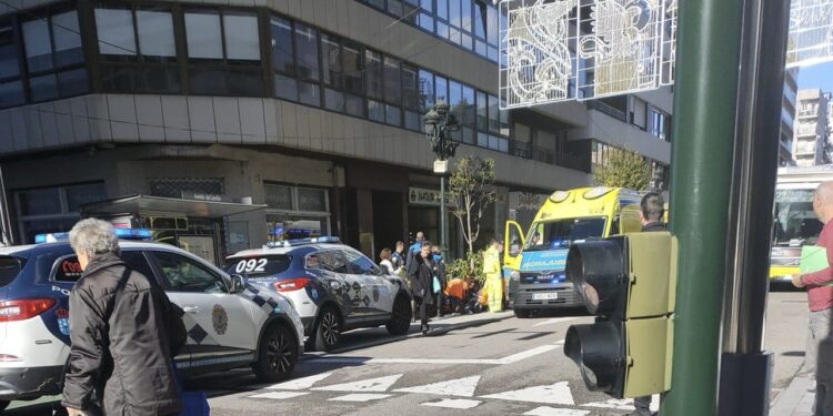 Herido grave tras ser arrollado por un patinete eléctrico en Vigo