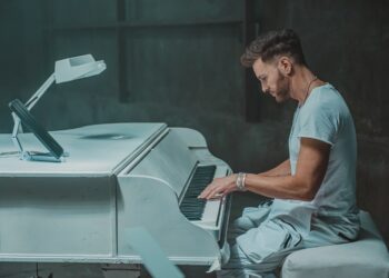 Una leyenda del pop latino aterriza en Vigo para celebrar sus 25 años de éxitos