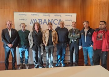 Abanca lanza un plan de choque para frenar la crisis de las cofradías gallegas