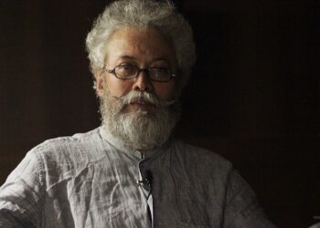 Dos voces maestras abordan en Évame Oroza la construcción del mito contemporáneo 