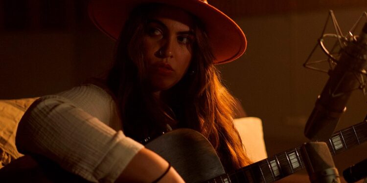 De las calles de Vigo al estudio, Ani Baires presenta ‘Adiós’