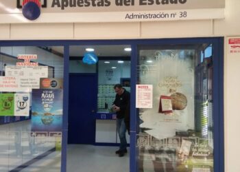 Un acertante de Vigo roza el bote y se lleva un premio de casi 160.000 euros