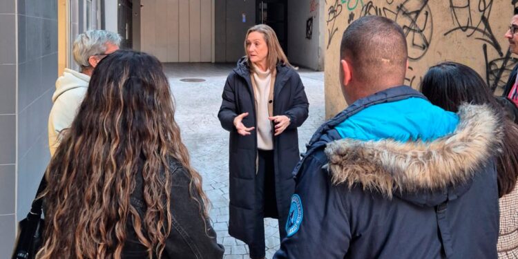 Demandas desde el callejón de Doctor Corbal en Vigo: mucho tráfico, sin limpieza ni iluminación