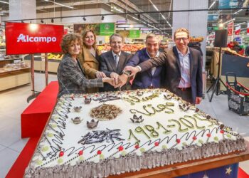 Una inversión de 9 millones de euros para la «transformación integral» del emblemático Alcampo de Coia