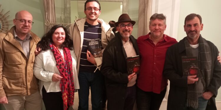 Carlos Segovia presenta en Vigo su último libro, Necrocromo