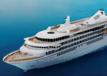 El ‘Star Seeker’, el crucero de ultra-lujo que desafía el hielo, a prueba en aguas de las Cíes