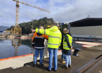 Recogido un 75% del vertido de 100 toneladas de aceite de palma, ya «confinado y controlado»