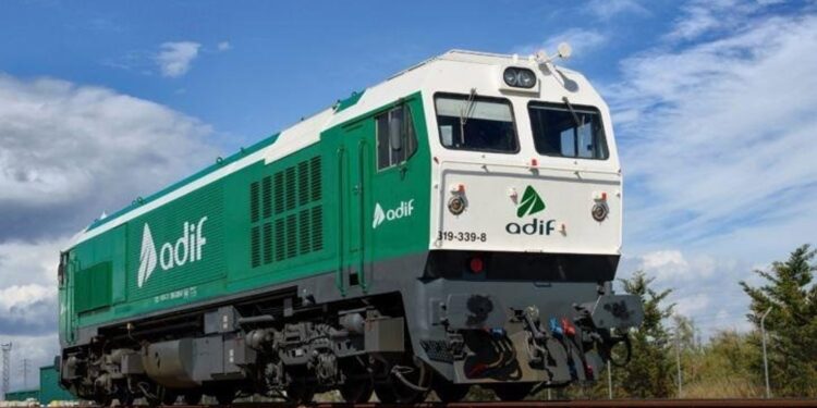 Restablecida la circulación ferroviaria en el tramo Ourense-Vigo tras permanecer interrumpida por la caída de un árbol