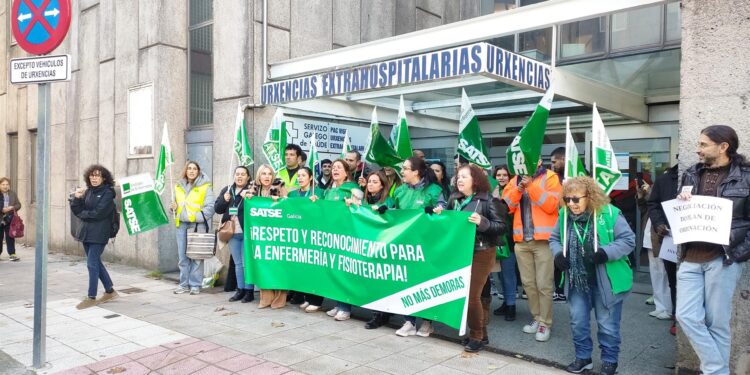 Personal de Enfermería y Fisioterapia reclaman en Vigo mejoras y reconocimiento: «Nos han dejado olvidados»