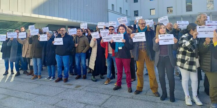 La nueva oficina judicial, un «desastre» que la Xunta usa para «ahorrar dinero»